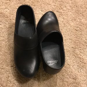 Dansko shoes!! Black size 36!